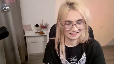 _meow_neko_ online show from March 2026 02:02:02 AM