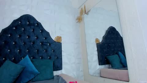 _mia_milf_ online show from March 2026 03:17:01 AM