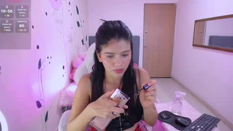 Mia online show from February 2025 05:31:01 AM