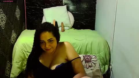 _milf_naughty online show from April 2026 10:32:01 PM
