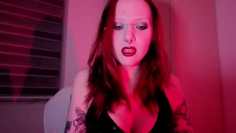 Miss Eva. if anyone in NYK to fuck here is sissy sn -  online show from March 2026 10:25:01 PM