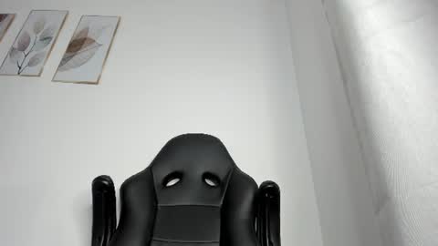 Snapshot of _molly_rosse_ chatting on June 2026 12:05:02 PM _molly_rosse_ online show from June 2026 12:05:02 PM