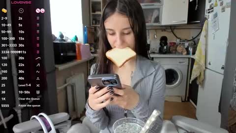 Nika online show from March 2026 12:22:01 PM