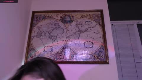 Olivia online show from December 2025 01:31:01 PM