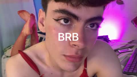 Snapshot of _peachyboy chatting on June 2026 05:01:01 AM esteban online show from June 2026 05:01:01 AM