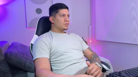 Roberto online show from March 2026 12:21:02 PM