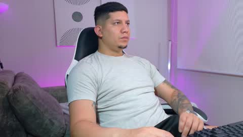 Roberto online show from March 2026 12:22:01 PM