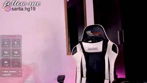 Snapshot of _sara_hernandez chatting on February 2025 02:37:01 PM Sara intagram online show from February 2025 02:37:01 PM