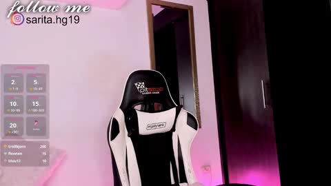 Snapshot of _sara_hernandez chatting on February 2025 08:03:01 PM Sara intagram online show from February 2025 08:03:01 PM