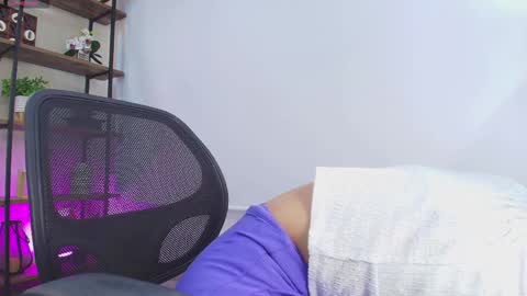 Sassy Girl online show from April 2026 07:04:02 PM