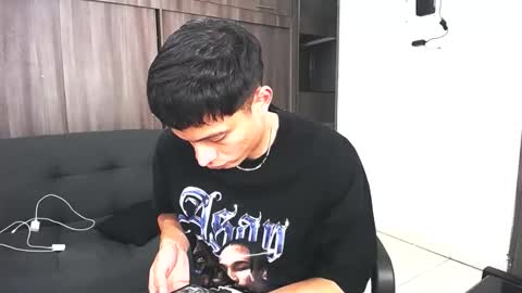 Juan Pablo-independent model online show from March 2026 08:42:01 AM