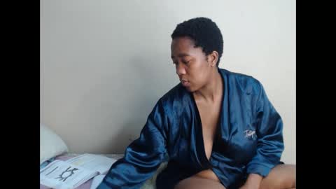 Snapshot of _sexylipss chatting on December 2025 05:44:02 PM _sexylipss online show from December 2025 05:44:02 PM