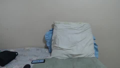 Snapshot of _sexylipss chatting on December 2025 01:06:01 PM _sexylipss online show from December 2025 01:06:01 PM