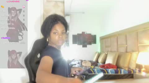 Snapshot of _shirleyy_ chatting on June 2026 06:22:02 PM Shirley online show from June 2026 06:22:02 PM