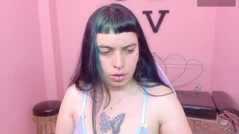 Snapshot of _sofia_smith1 chatting on June 2026 12:17:01 PM Sofia online show from June 2026 12:17:01 PM