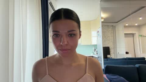 Sophie online show from April 2026 07:09:01 AM