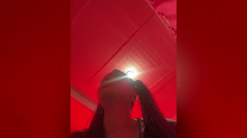   0900 p.m a 0500 a.m Colombia time UTC -5  online show from March 2026 02:05:02 AM