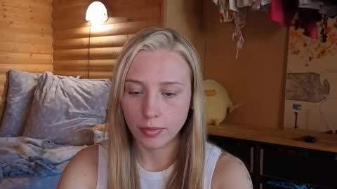 _sweetsky_ online show from March 2026 01:38:01 PM