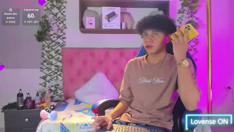 Snapshot of _taylor_black chatting on February 2026 09:31:01 PM Taylor online show from February 2026 09:31:01 PM