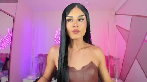 Snapshot of _tiffany_collins chatting on June 2026 09:52:02 PM tiffany online show from June 2026 09:52:02 PM