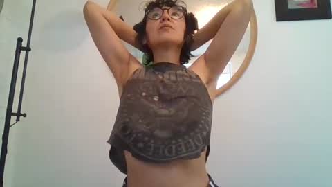 _tutti_frutti_ online show from July 2026 09:50:01 PM