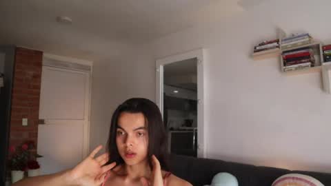 Anastasia Vahos online show from March 2026 05:18:02 PM