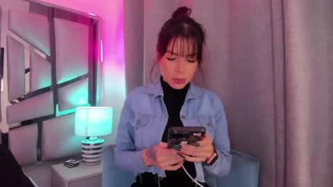_valeria_saenz_ online show from July 2026 03:02:02 AM