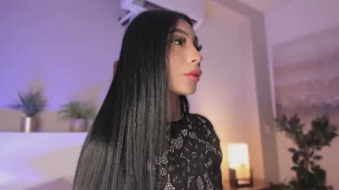 Snapshot of _victoria_lee chatting on June 2026 12:17:01 PM Victoria online show from June 2026 12:17:01 PM