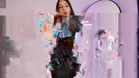 Snapshot of _violeta_owo_ chatting on March 2026 08:43:01 PM Evelyn online show from March 2026 08:43:01 PM