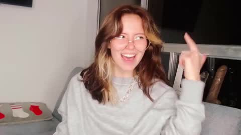 _yourcherrybomb online show from December 2024 05:55:01 AM