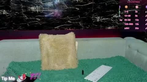 Snapshot of _yoursubmissive_ chatting on May 2026 06:36:01 PM Sasha online show from May 2026 06:36:01 PM