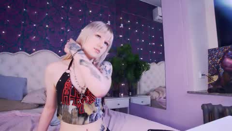 Snapshot of _yummi_ chatting on March 2026 08:37:02 PM Emy online show from March 2026 08:37:02 PM