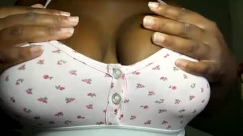 aaliah20 online show from June 2026 05:45:01 PM
