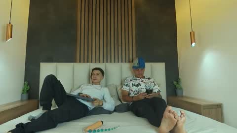 AARON  CHRIS online show from September 2025 02:55:01 AM