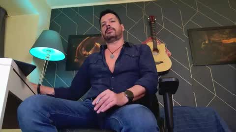 Aaron online show from March 2026 09:18:02 PM