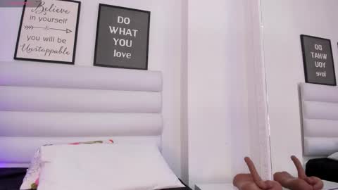 abbey_walker online show from March 2026 11:06:01 AM