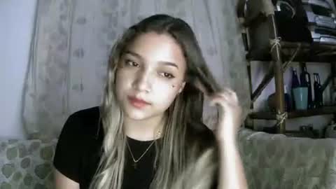 Snapshot of abbie_23 chatting on April 2026 07:22:01 AM Abbie cute online show from April 2026 07:22:01 AM