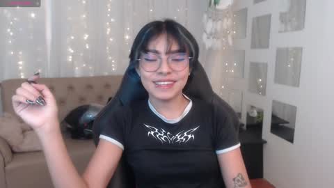 Abbi online show from December 2024 07:00:02 PM