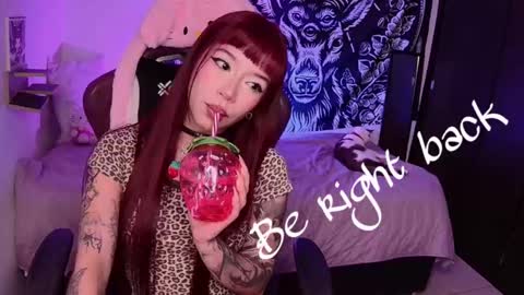 Snapshot of abbylizzyxx chatting on October 2025 11:03:02 PM Abby Lizzy online show from October 2025 11:03:02 PM