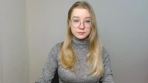 Abby Lovense is active online show from April 2026 09:14:02 AM