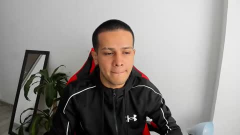 Independence model AbelAsburgo online show from February 2026 08:07:01 PM