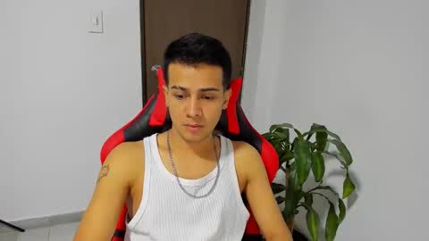 Independence model AbelAsburgo online show from April 2026 12:52:02 AM