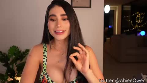 abie_owen online show from July 2026 12:23:02 AM