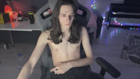 hi  cum in pvt noi extra tip online show from February 2026 06:49:02 PM