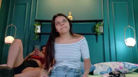 Abril jones online show from June 2026 06:44:01 PM