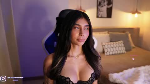 My name is Alexa. Please say hello I like to chat with you. If you have requests please use tip online show from April 2026 12:32:01 AM