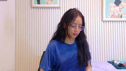 abrilmirren online show from April 2026 11:24:02 AM