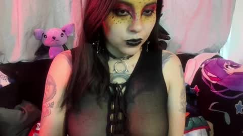 Snapshot of acid_alice666 chatting on May 2026 10:48:02 PM Alice online show from May 2026 10:48:02 PM