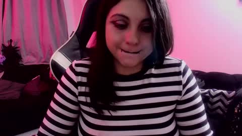Snapshot of acid_alice666 chatting on May 2026 04:07:02 AM Alice online show from May 2026 04:07:02 AM