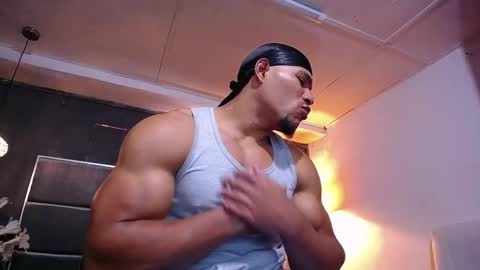 adam_fit19cm online show from March 2026 02:23:02 PM